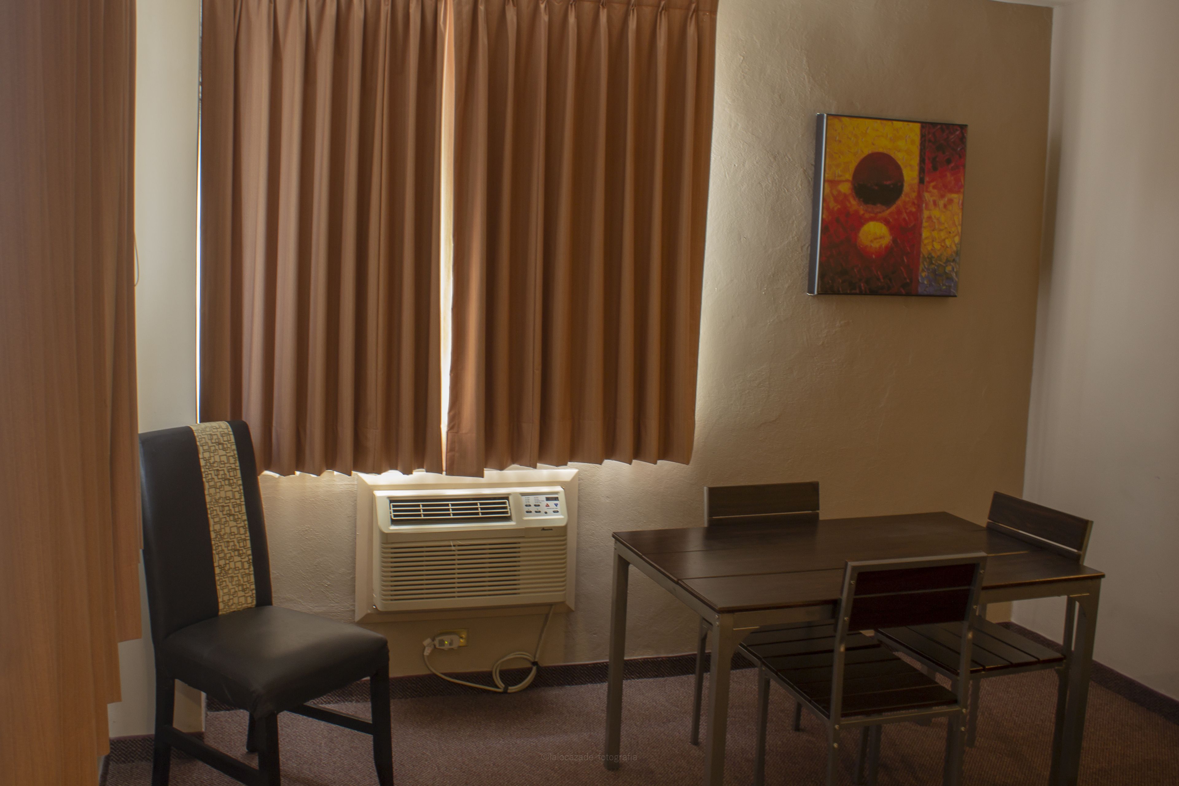 comfort room, 1 king bed | air conditioning