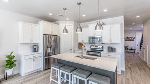 Townhouse, Beberapa Tempat Tidur (Red Rock Rooftop) | Dapur pribadi | Oven