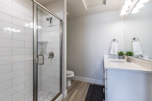 联排别墅, 多张床 (Red Rock Rooftop) | 浴室