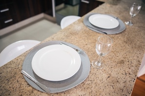 公寓 | 房內用餐