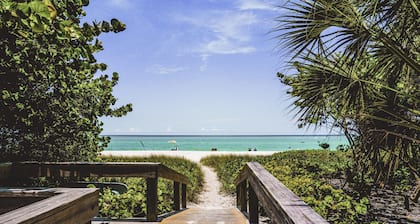 Tropical Villas of Venice Beach