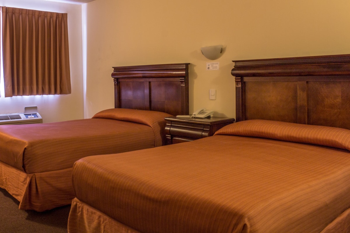Comfort Double Room, 2 Double Beds | Desk, laptop workspace, iron/ironing board, free WiFi