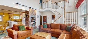 キャノンマウンテンスキー場の近くに新しく改装された魅力的な犬に優しい家！