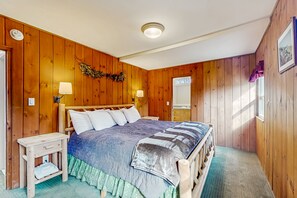 4 bedrooms, internet, bed sheets