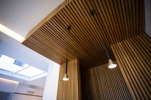 Reception - Basic Hotel Sevilla Catedral (Seville)