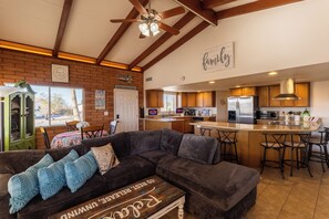 Smart TV, DVD player