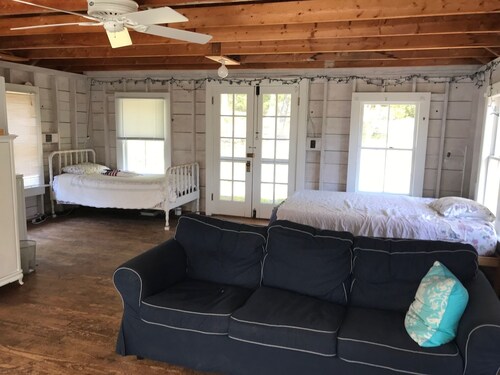 The Binnery: A cozy cottage on the coast of Maine