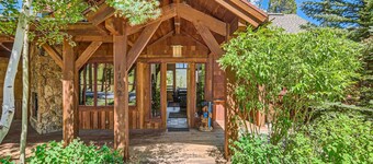 Highlands Vista | VIP Shuttle Service | Hot Tub!