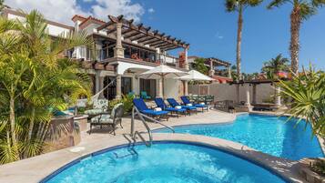 Premium House, 3 Bedrooms, Private Pool, Ocean View | Terrace/patio