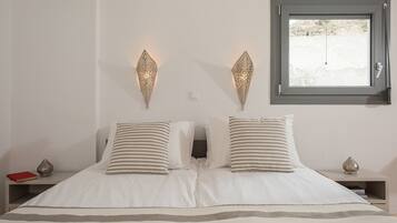 Iron/ironing board, travel crib, free WiFi, bed sheets