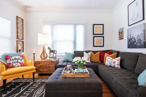 Smart-TV, videospill, DVD-spiller og bøker