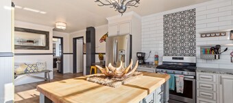 Saratoga Stage Coach Stop