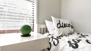 4 dormitorios, tabla de planchar con plancha, wifi y ropa de cama