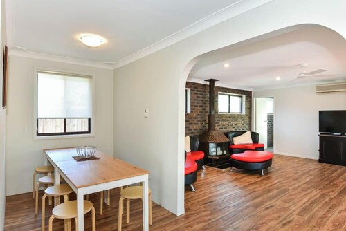 Noraville Summer House