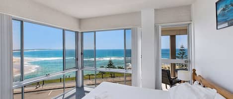 2 bedrooms, iron/ironing board, bed sheets