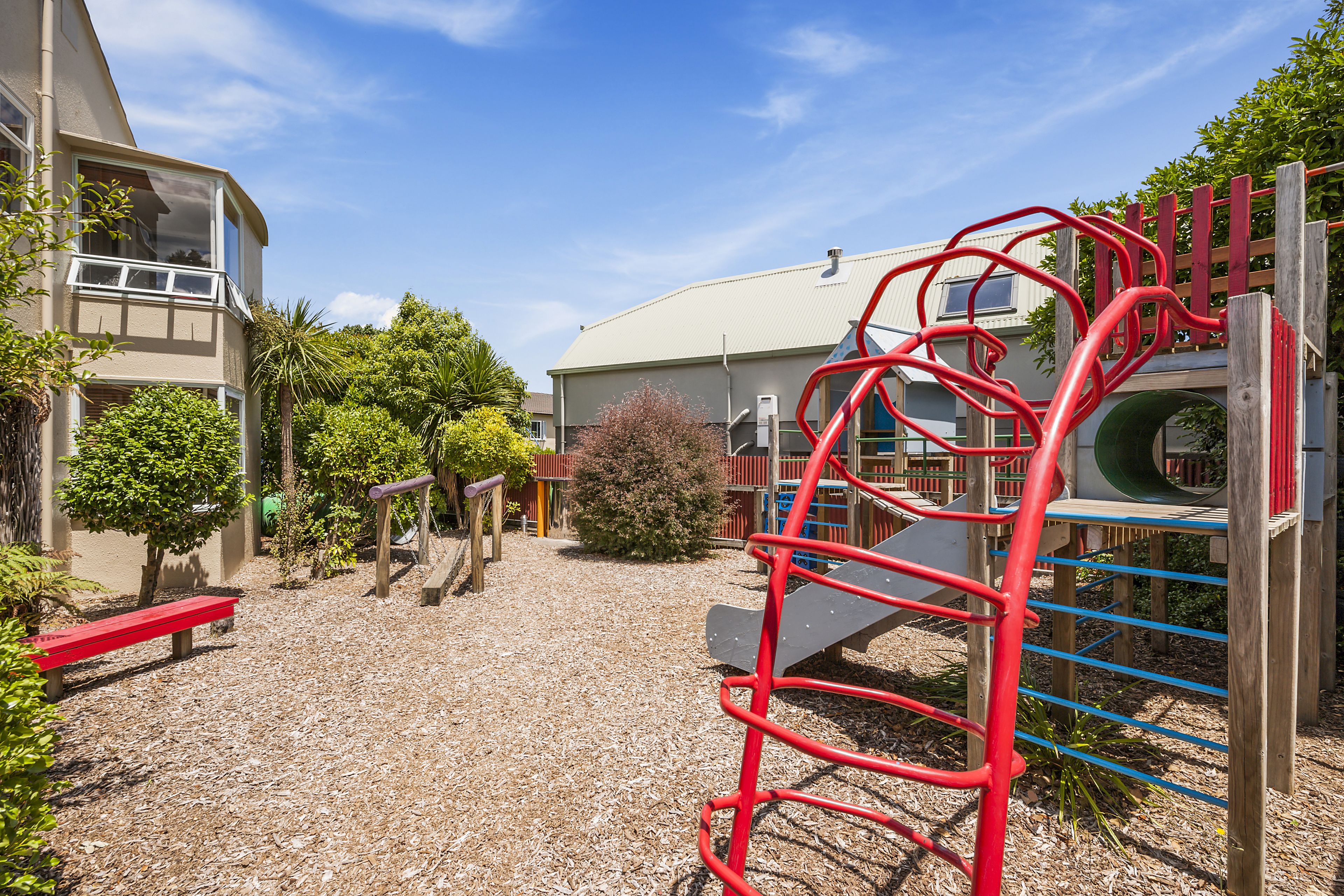 Zona de juegos infantil al aire libre
