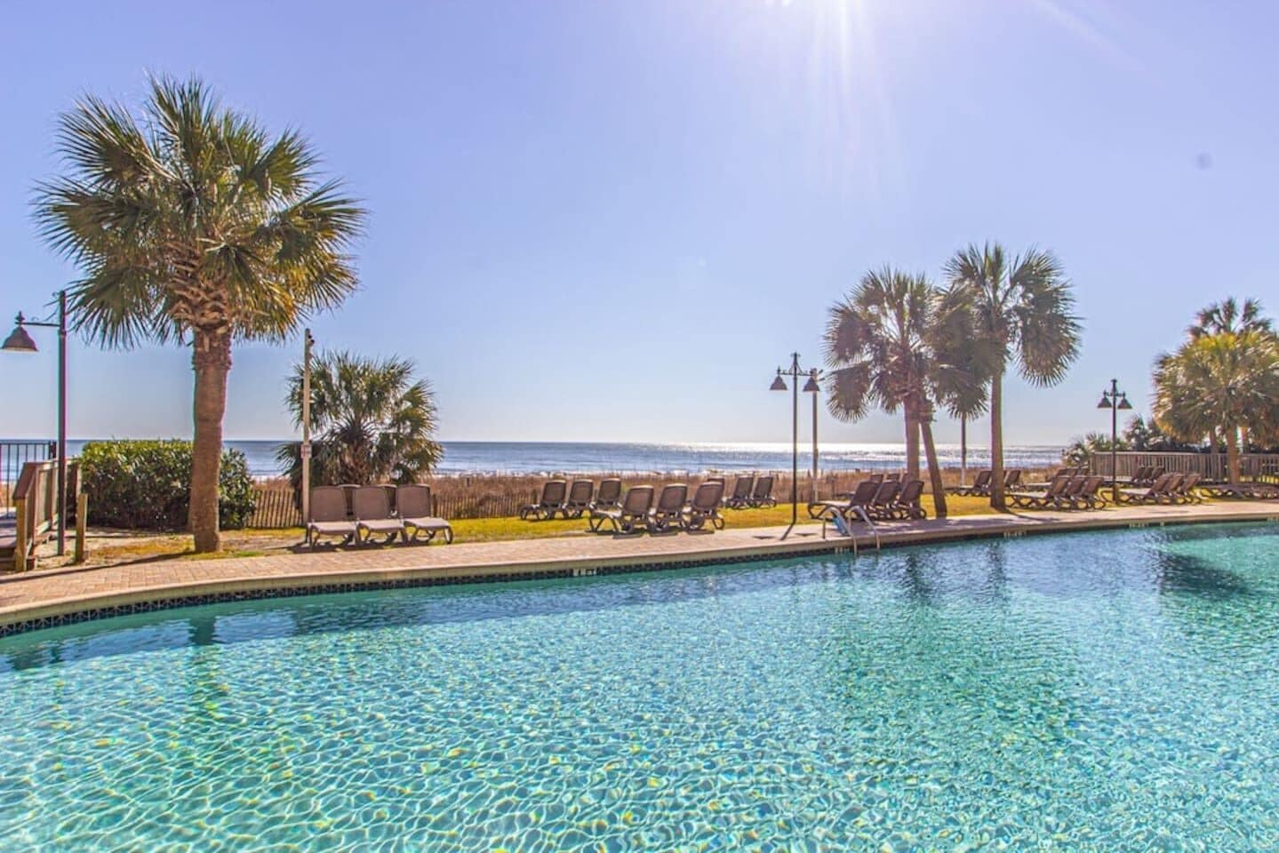 室内游泳池，恒温泳池