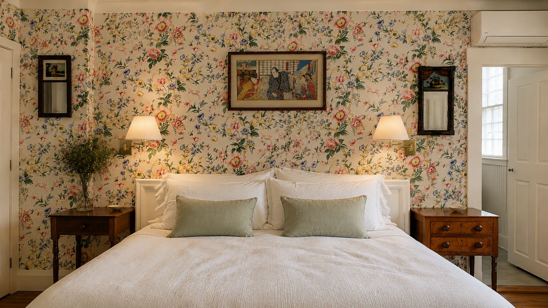 Charming Green Room Boutique B&B | Frette Italian sheets, premium bedding, down duvets, Tempur-Pedic beds