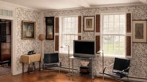 Charming White Room Boutique B&B | Italialaiset Frette-lakanat, ylelliset vuodevaatteet, untuvapeitot