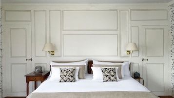 Charming White Room Boutique B&B | Lençóis italianos Frette, roupas de cama premium, edredons de pluma