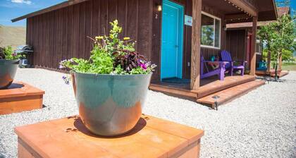 Pequeñas cabañas cerca de Yellowstone