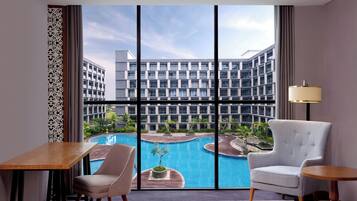 Room, 1 Katil Raja (King), Pool View | Kolam renang | Kolam renang terbuka