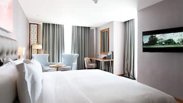 1 kamar tidur, seprai premium, minibar, dan brankas