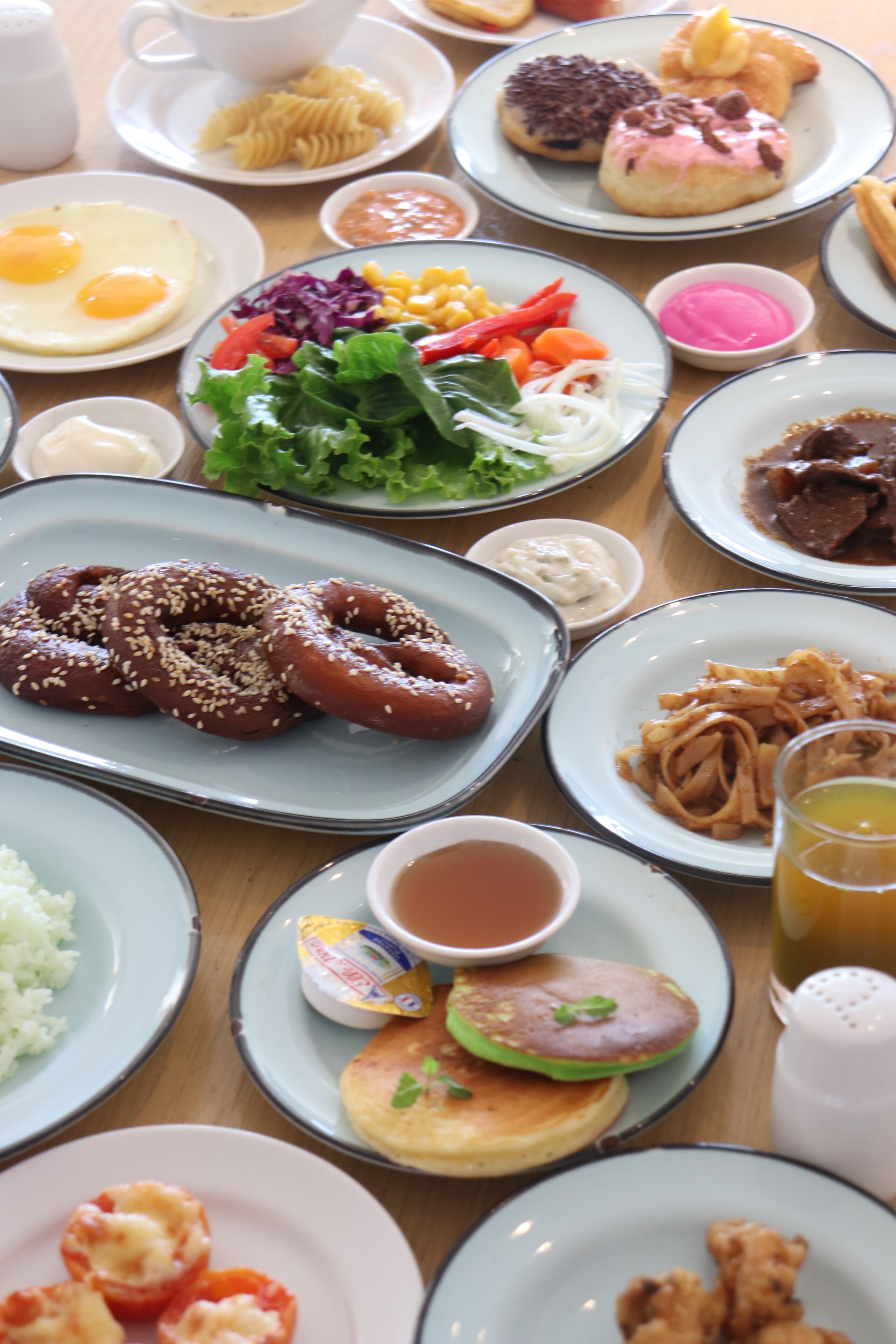 daily full breakfast (idr 140000 per person)