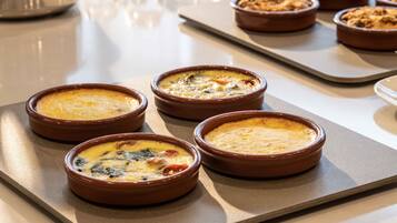 Daily buffet breakfast for a fee