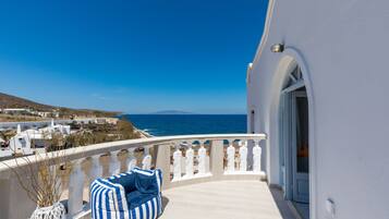 Sunrise, 1 Bedroom, Beach View | Balkong