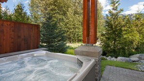 Baignoire à remous extérieure