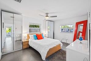 3 bedrooms, iron/ironing board, travel crib, free WiFi