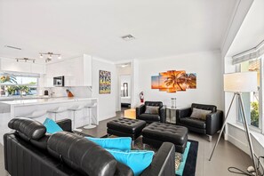 Smart TV, music library, video library, stereo