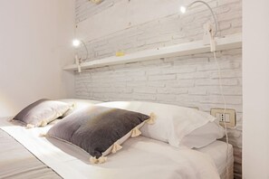 Bügeleisen/Bügelbrett, WLAN, Bettwäsche