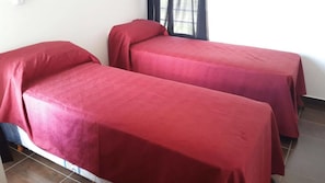 Blackout curtains, free WiFi, bed sheets - Mi Gran Amor Termas (San José)