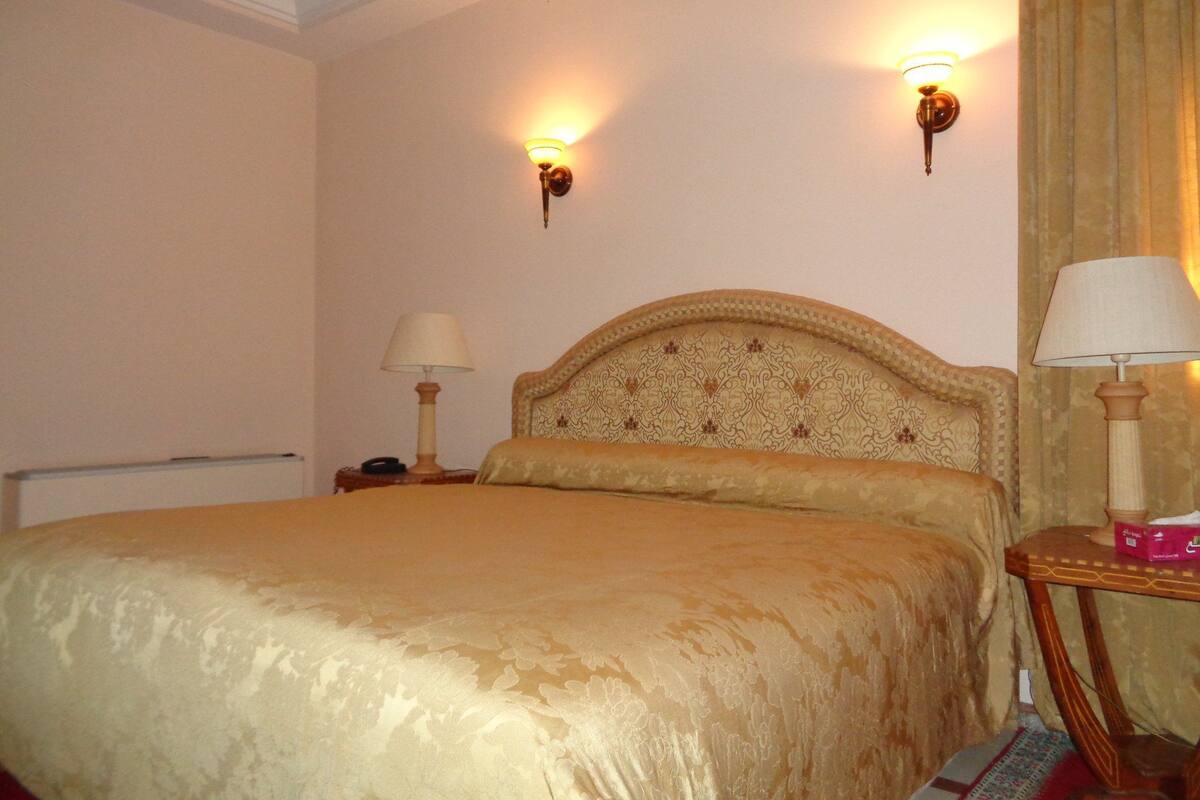 Standard-Doppel- oder -Zweibettzimmer, Poolblick