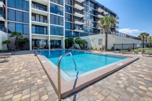 Pool - Beautiful condo overlooking Majestic Ocean !!! (Jacksonville Beach)
