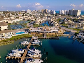 Marina/club náutico