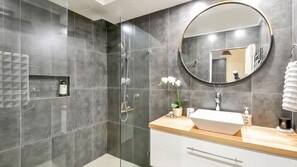 Pyyhkeet, vessapaperi