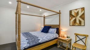 2 makuuhuonetta, silitysrauta/-lauta, Wi-Fi, vuodevaatteet