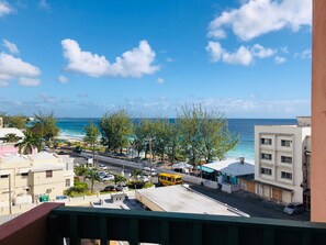 Property grounds - Opp Sea, 5b  Beach, Boardwalk, Restaurants and bars  - 3 Bed 2 Bath (Christ Church)