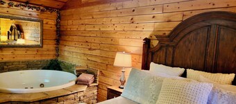Tranquil Cabin- Perched on Mountain Top boasting jacuzzi for two and expansive deck with views! Trail & Cave on Property!
