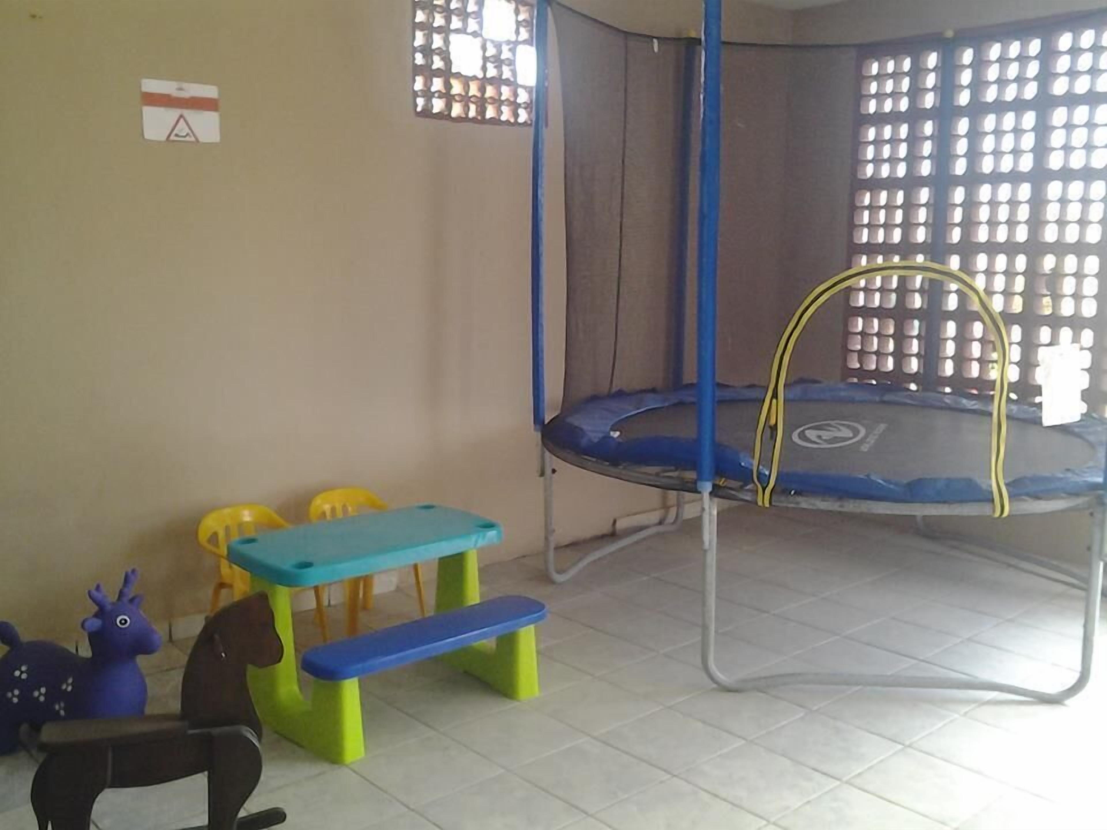 어린이 놀이 공간 - 실내