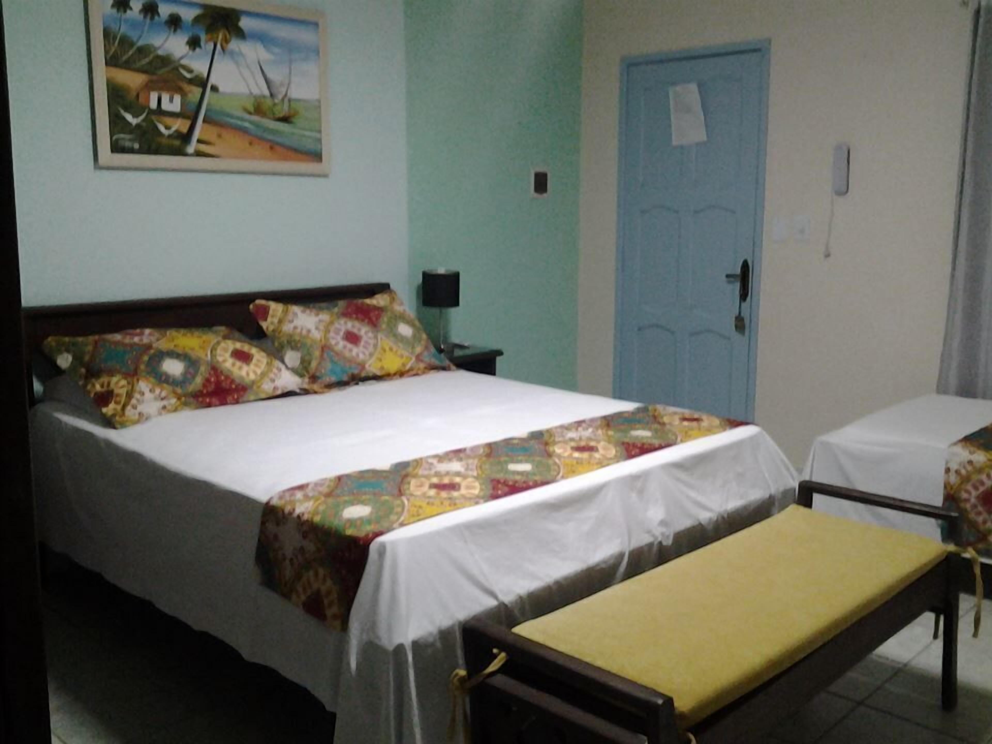 Quarto triplo | Frigobar, cortinas blackout, ferros/tábuas de passar roupa