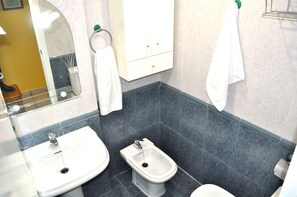 Bathroom - Estrella Blanca III, 2 bedrooms, by Bookindenia (Denia)