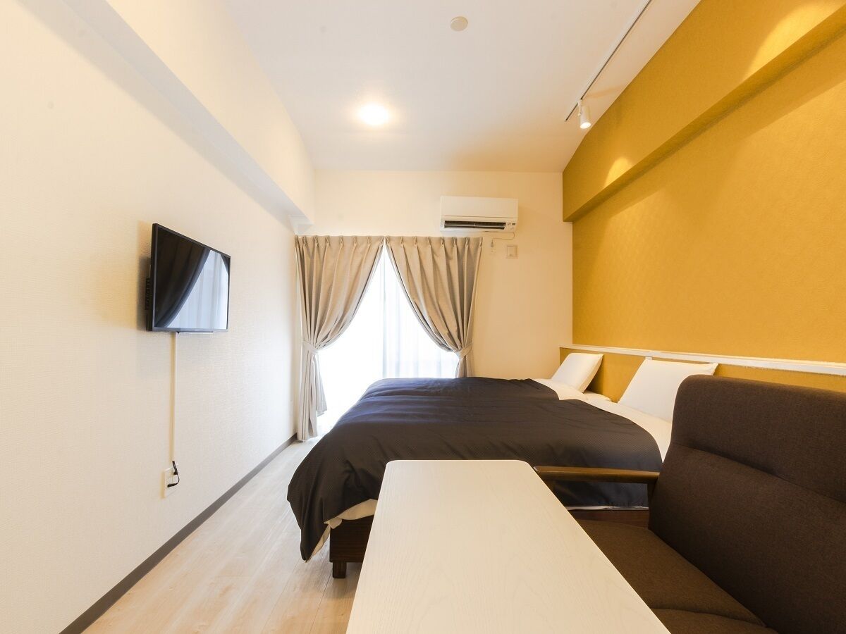 basic twin room | blackout curtains, soundproofing, free wifi, bed sheets