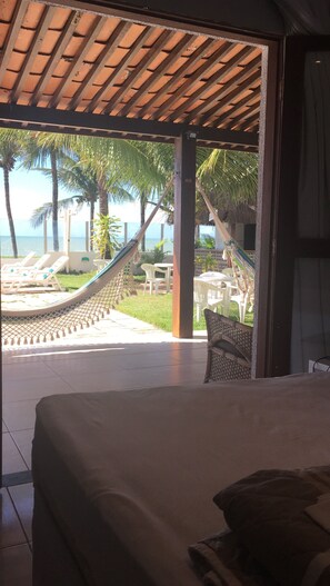 Desk, laptop workspace, free WiFi, bed sheets - Numar Hotel (João Pessoa)