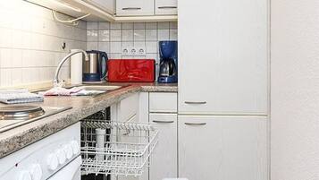 Réfrigérateur, micro-ondes, four, lave-vaisselle