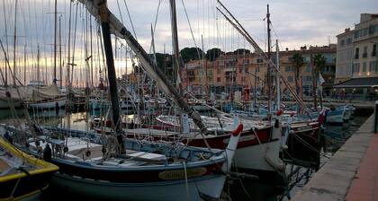 Bei 800 m vom Strand entfernt Wohnung 93 m2 in ruhiger Villa, mit Garten