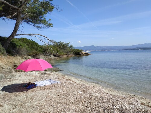 800m from beaches top of quiet villa, garden, balcony, parking and shops